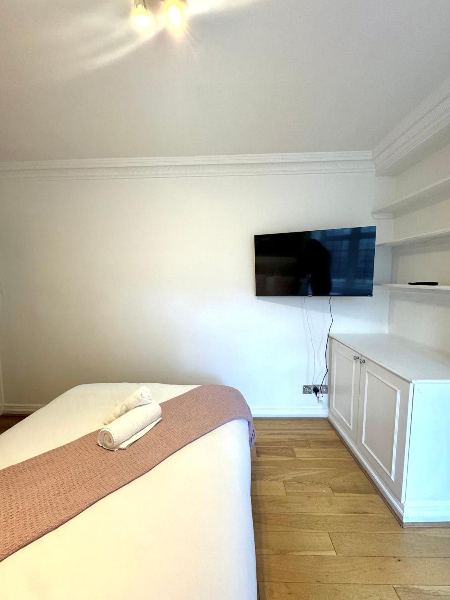 Hyde Park Corner House Apartment London Exterior photo