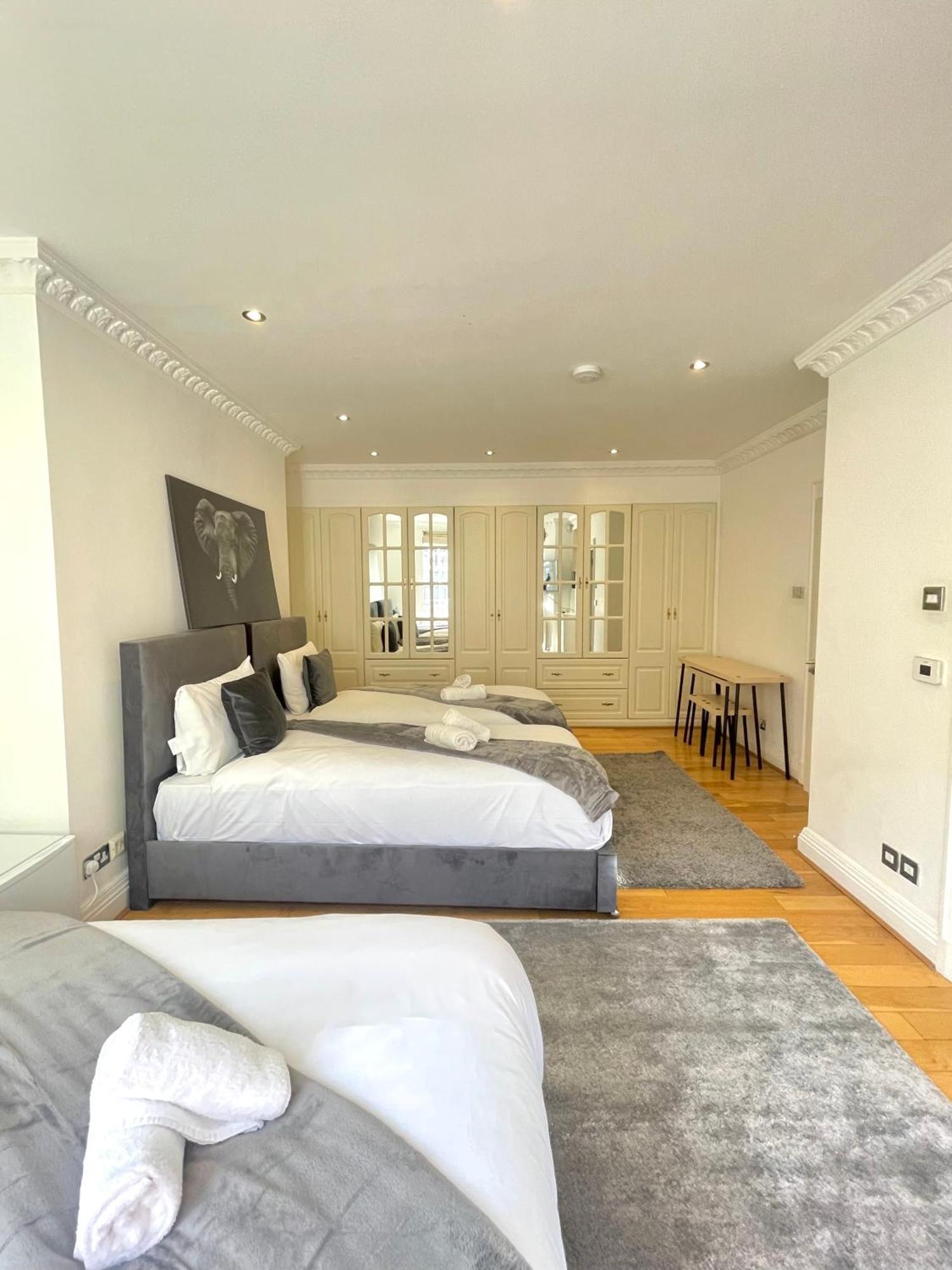 Hyde Park Corner House Apartment London Exterior photo